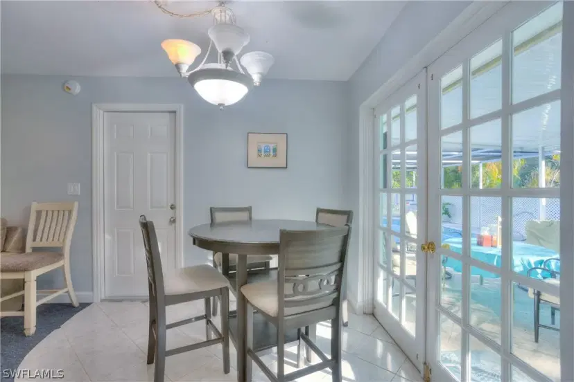 Picture of 121 Dow Ln, North Fort Myers FL 33917