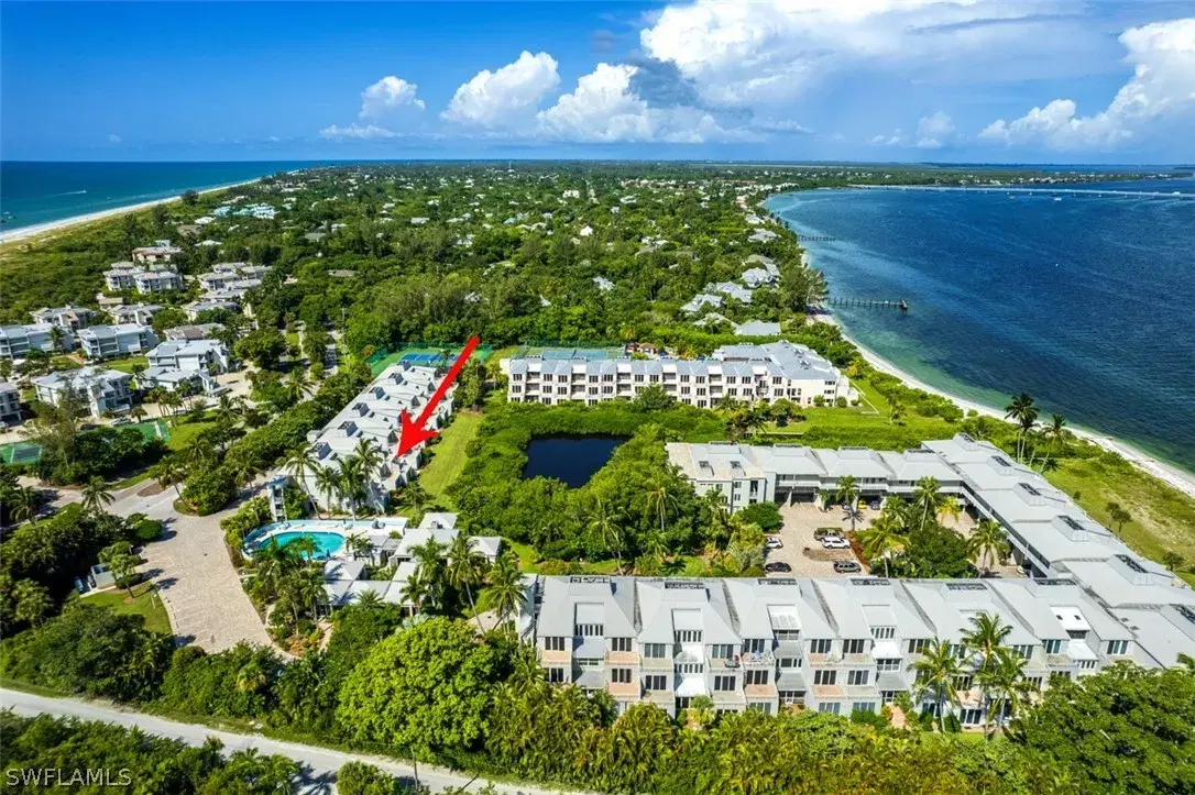 Picture of 200 Periwinkle Way 215, Sanibel, FL 33957
