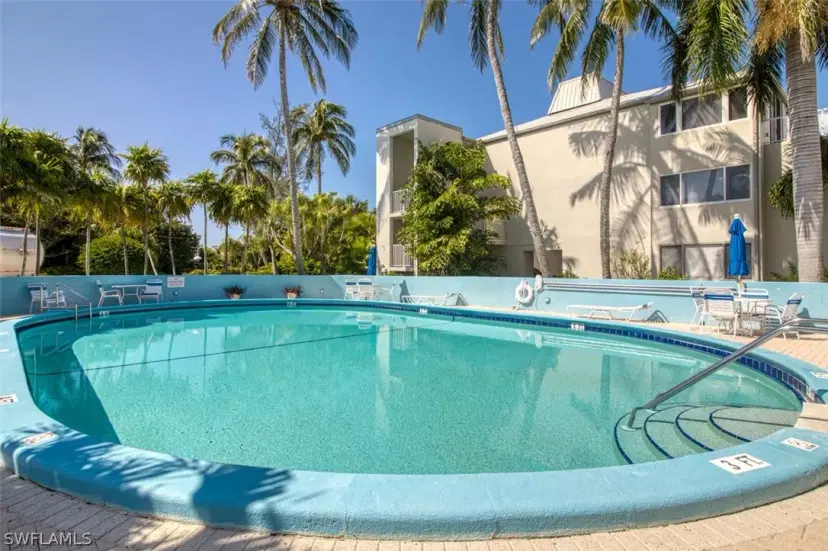Picture of 200 Periwinkle Way 215, Sanibel FL 33957