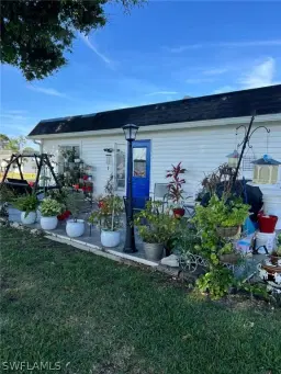 Picture of 18 Hamlin Ct, Lehigh Acres, FL 33936