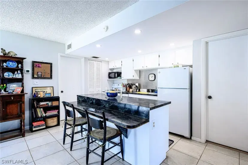 Picture of 256 Palm Dr 50-1, Naples FL 34112