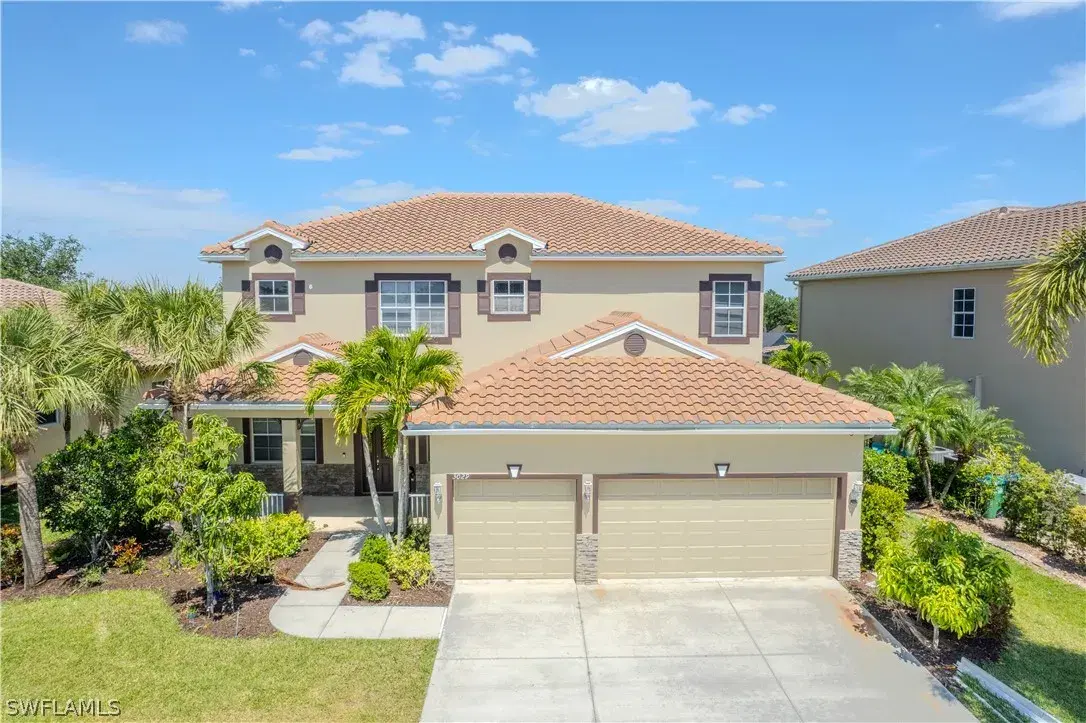 Picture of 3029 Lake Manatee Ct, Cape Coral, FL 33909