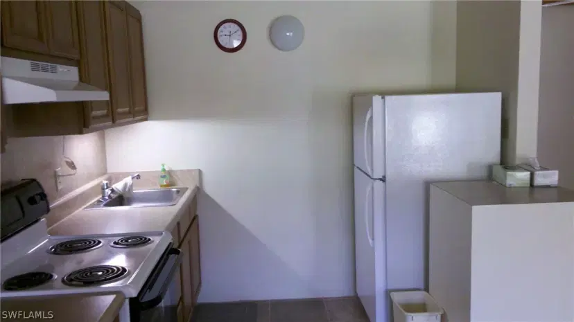 Picture of 826 Wiggins Pass Rd 314, Naples FL 34110