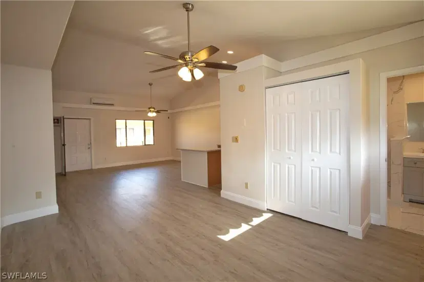Picture of 826 Wiggins Pass Rd 310, Naples FL 34110