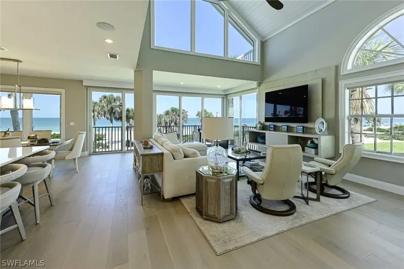 Picture of 143 Barefoot Cir 5, Bonita Springs FL 34134