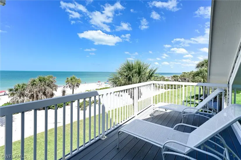 Picture of 143 Barefoot Cir 5, Bonita Springs FL 34134
