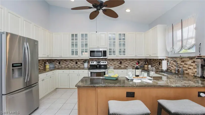 Picture of 6805 Huntington Lakes Cir 201, Naples FL 34119