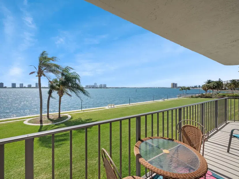 Picture of 801 Lake Shore Drive 204, Lake Park FL 33403