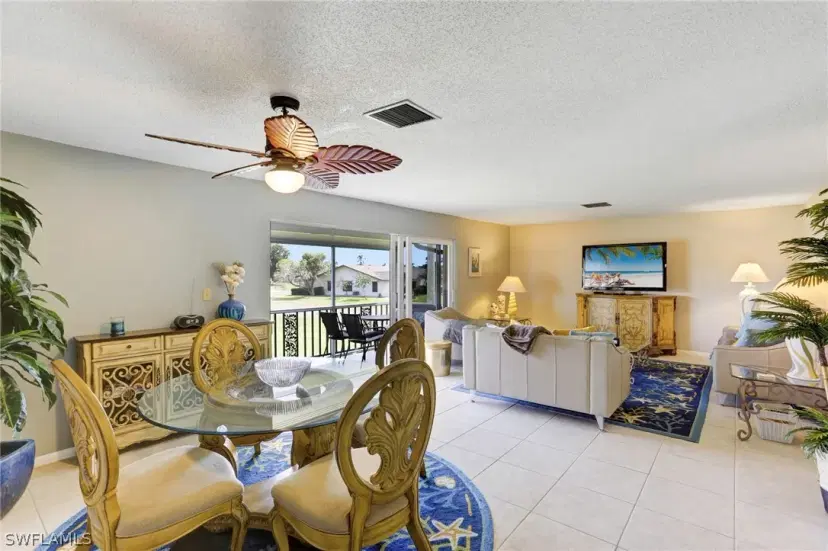 Picture of 355 Palm Dr 732, Naples FL 34112