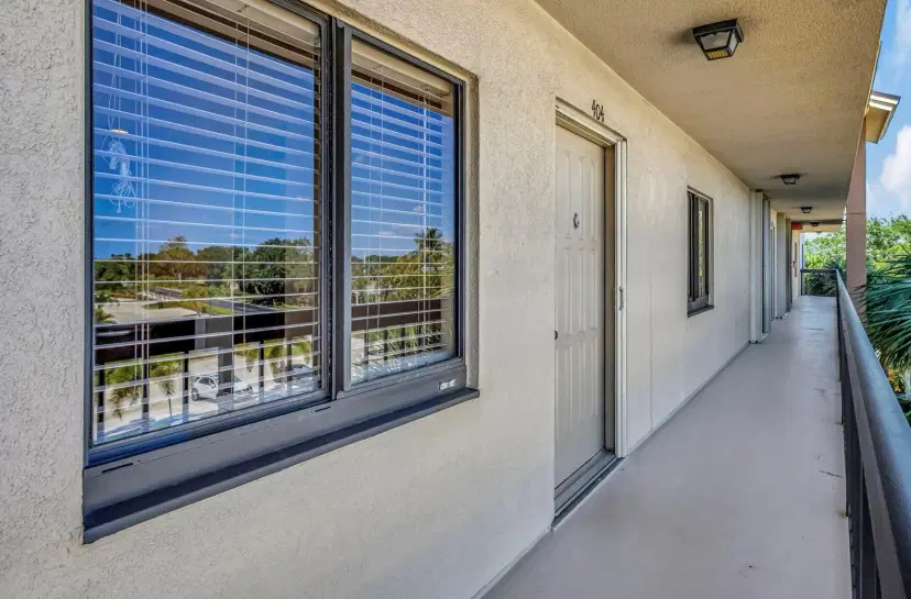 Picture of 1701 Marina Isle Way 404, Jupiter FL 33477