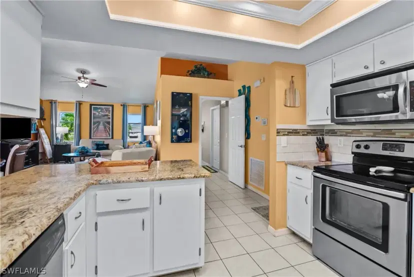 Picture of 3914 Gulfstream Pkwy, Cape Coral FL 33993