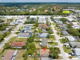 Picture of 835 94Th Ave N, Naples, FL 34108