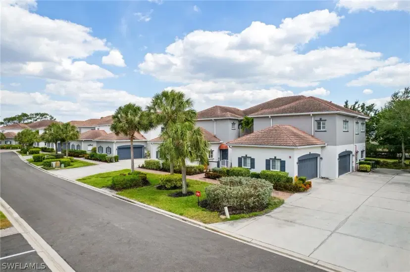 Picture of 12101 Santaluz Dr 102, Fort Myers FL 33913
