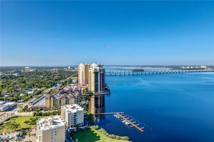 Picture of 3000 Oasis Grand Blvd 3002, Fort Myers FL 33916