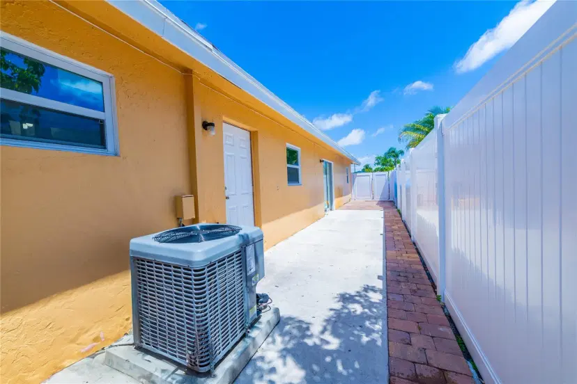 Picture of 340 Sterling Ave, Delray Beach FL 33444