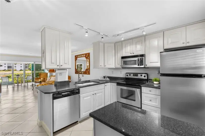 Picture of 3055 Riviera Dr 103, Naples FL 34103