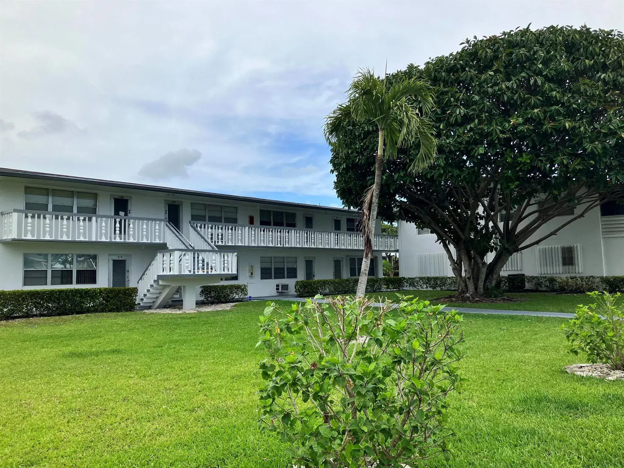 Picture of 226 Camden J, West Palm Beach, FL 33417