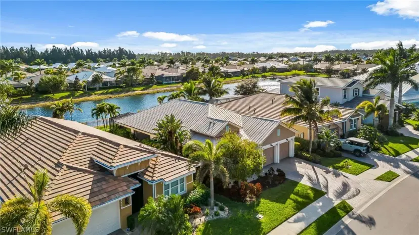 Picture of 14653 Tropical Dr, Naples FL 34114