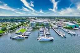 Picture of 804 E Windward Way # 418, Lantana, FL 33462