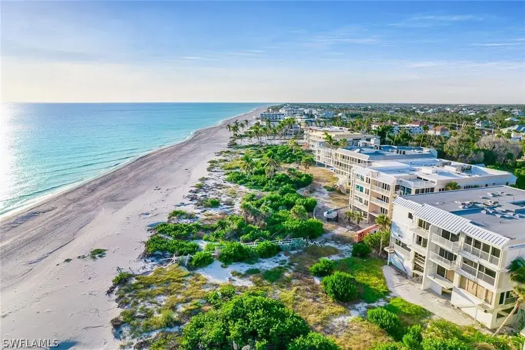 Picture of 2959 W Gulf Dr 102, Sanibel, FL 33957