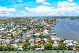 Picture of 1400 Jewel Box Ave, Naples, FL 34102