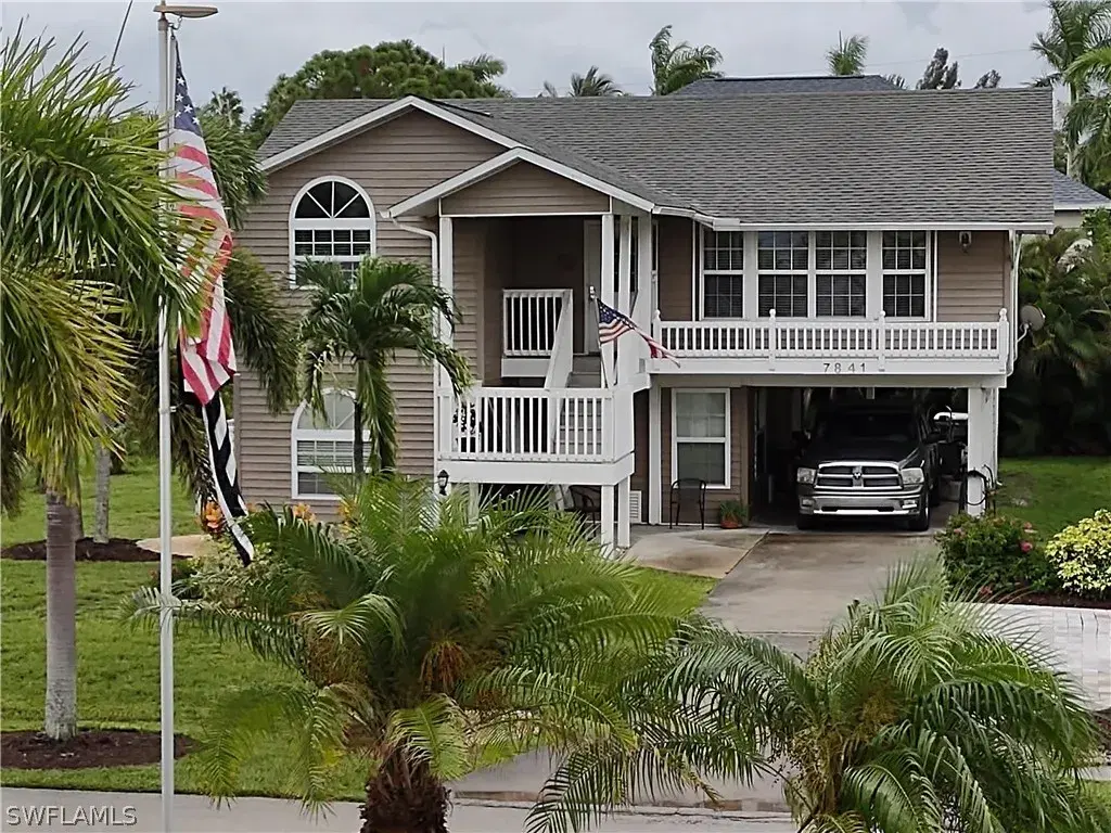 Picture of 7841 Breakwater Ct, Bokeelia, FL 33922