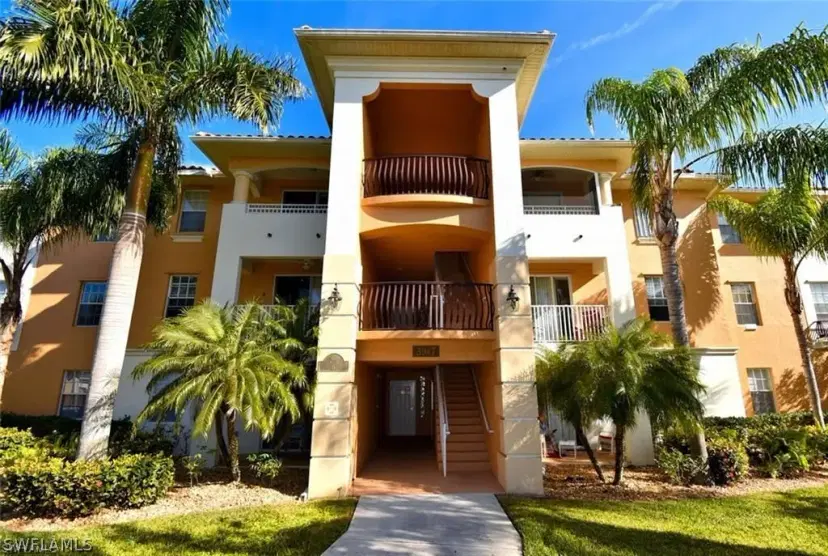 Picture of 2904 Tuscan Dr 302, Cape Coral FL 33909