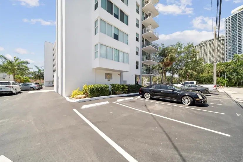 Picture of 800 SE 4Th St 104, Fort Lauderdale FL 33301