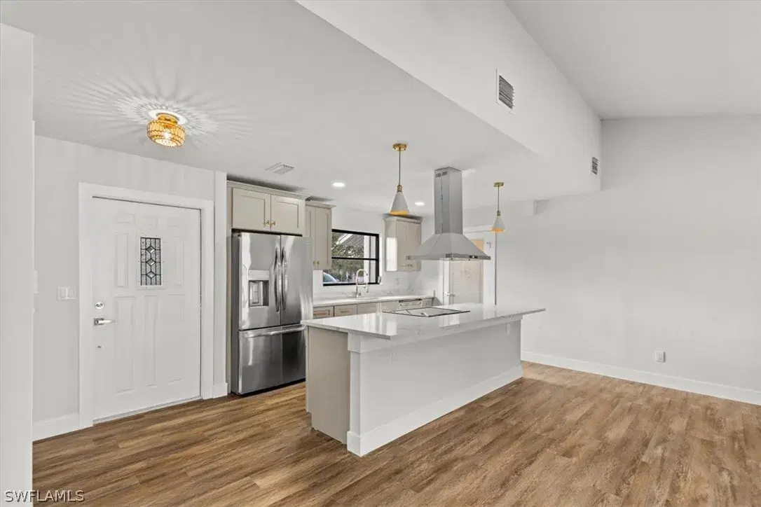 Picture of 16030 Carver Gardens Dr, Fort Myers, FL 33908