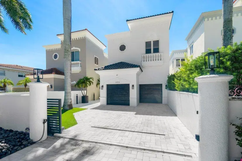 Picture of 350 E Royal Palm Road, Boca Raton FL 33432