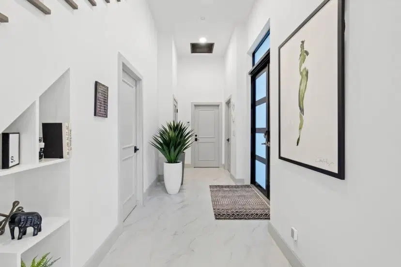 Picture of 350 E Royal Palm Road, Boca Raton FL 33432
