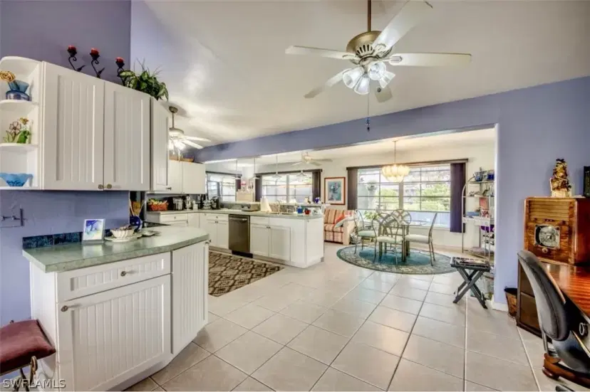 Picture of 539 W Archer Pkwy, Cape Coral FL 33904