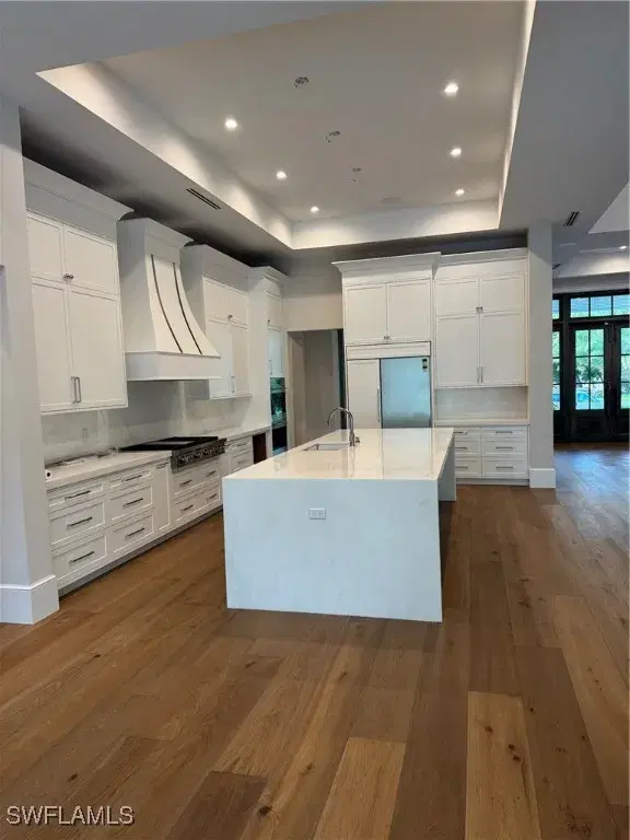 Picture of 375 Bow Line Dr, Naples FL 34103