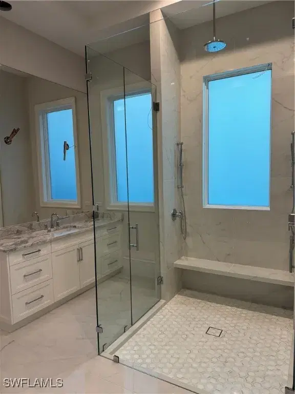 Picture of 375 Bow Line Dr, Naples FL 34103