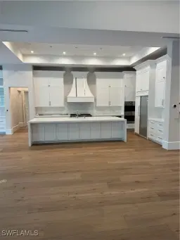 Picture of 375 Bow Line Dr, Naples, FL 34103