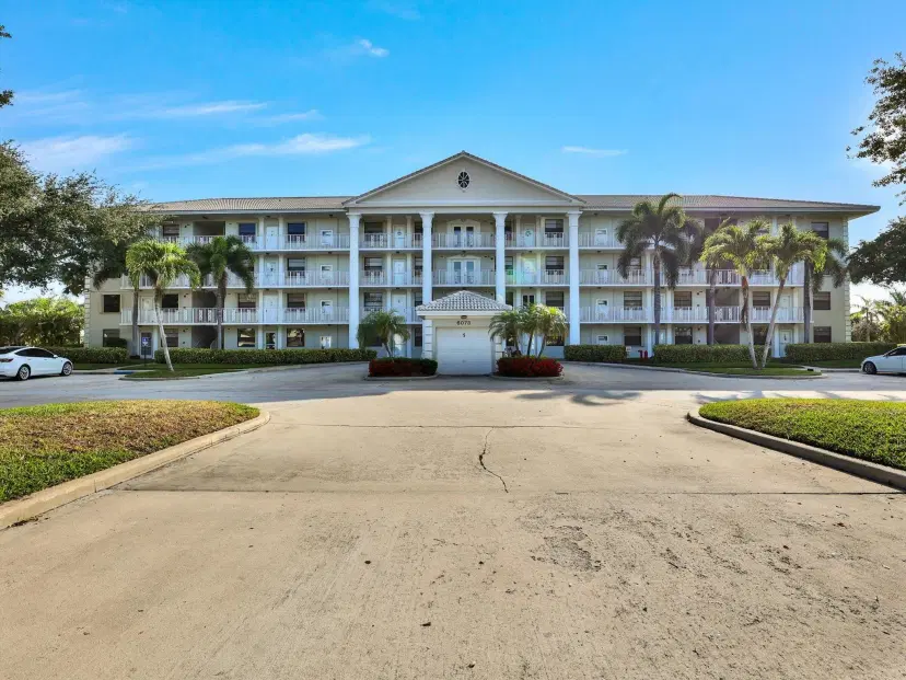 Picture of 6073 Balboa Circle 205, Boca Raton FL 33433