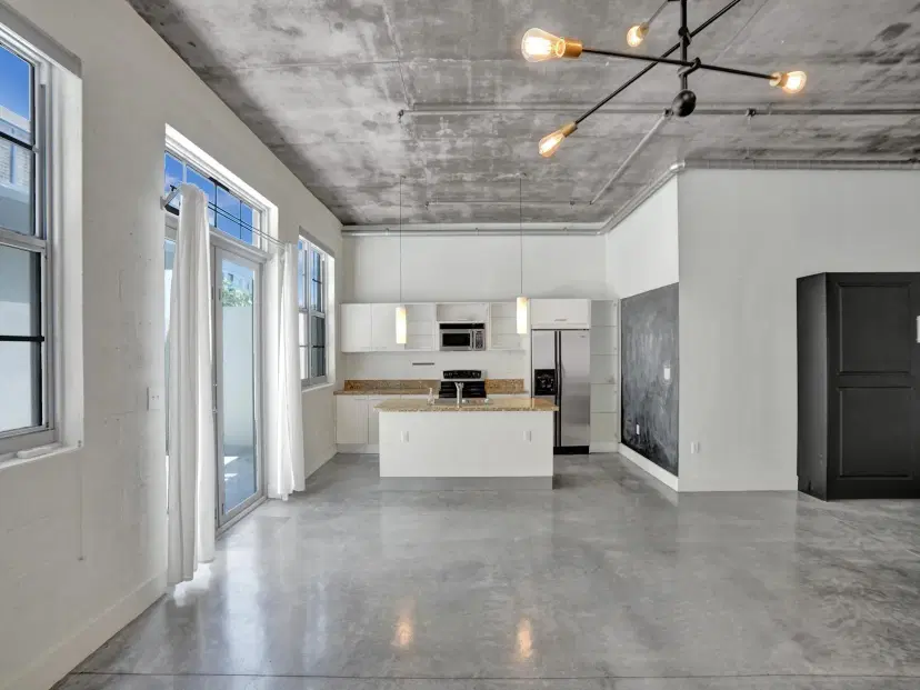 Picture of 435 N Andrews Ave 204, Fort Lauderdale FL 33301