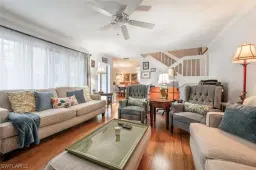 Picture of 191 Lake Point Ln 8A, Naples, FL 34112