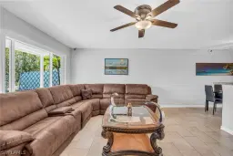 Picture of 883 Coconut Cir E, Naples, FL 34104