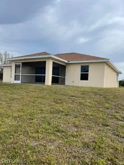 Picture of 354 Petite Ave, Lehigh Acres, FL 33974