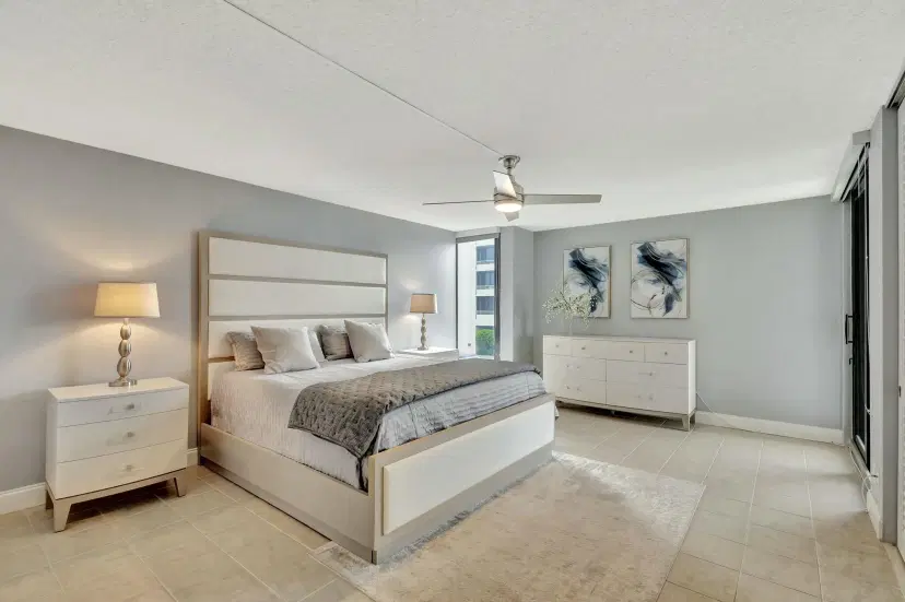 Picture of 5550 N Ocean Drive 2B, Riviera Beach FL 33404