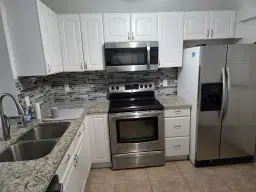 Picture of 4311 Crystal Lake Dr 116, Deerfield Beach, FL 33064