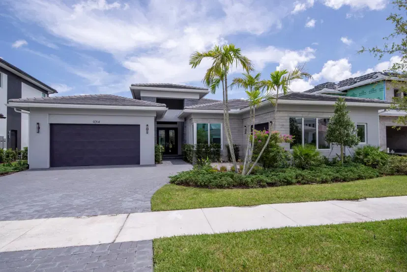 Picture of 9204 Coral Isles Circle, Palm Beach Gardens FL 33412