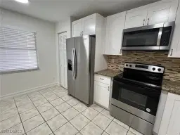 Picture of 1350 Churchill Cir L104, Naples, FL 34116
