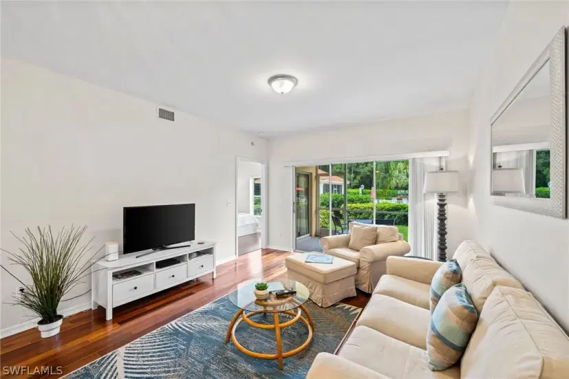 Picture of 9175 Celeste Dr 103, Naples FL 34113