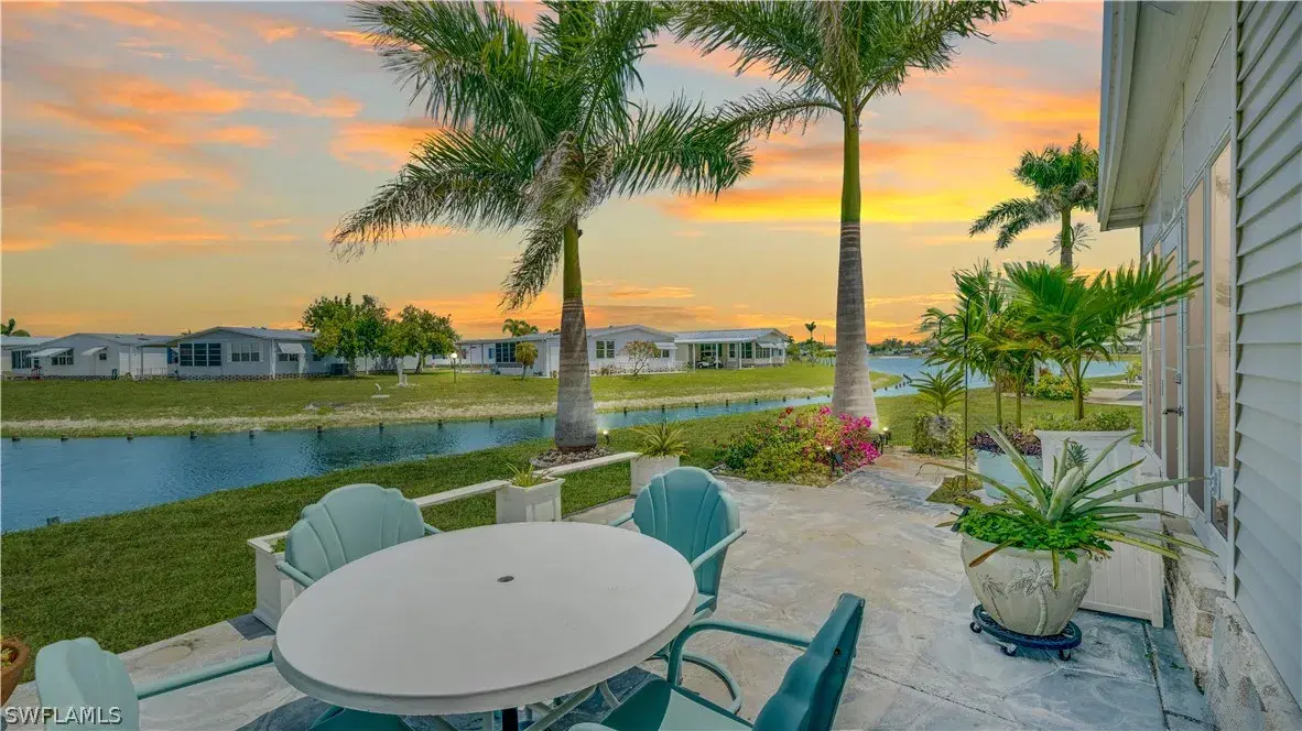Picture of 631 Dawn Dr, North Fort Myers, FL 33903