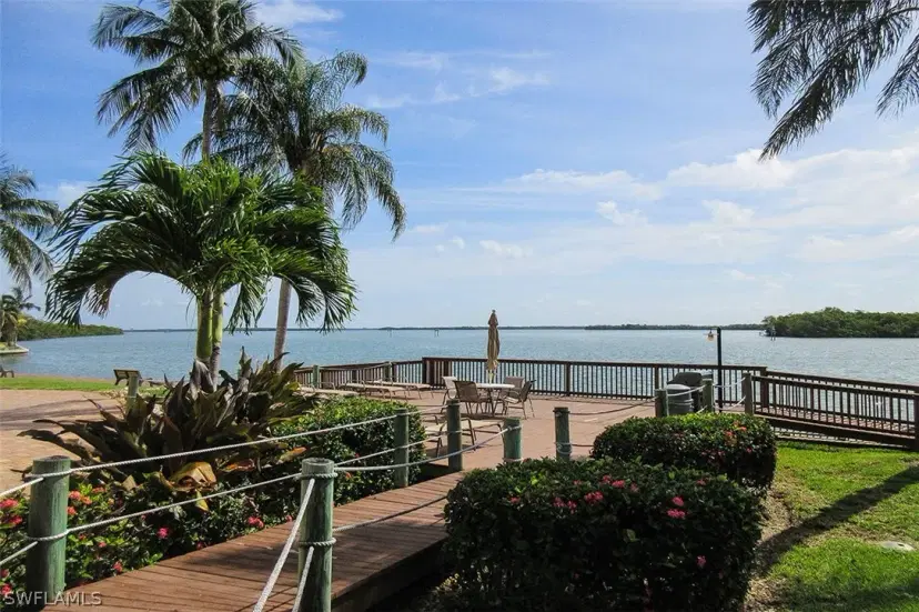 Picture of 4265 Bay Beach Ln 524, Fort Myers Beach FL 33931
