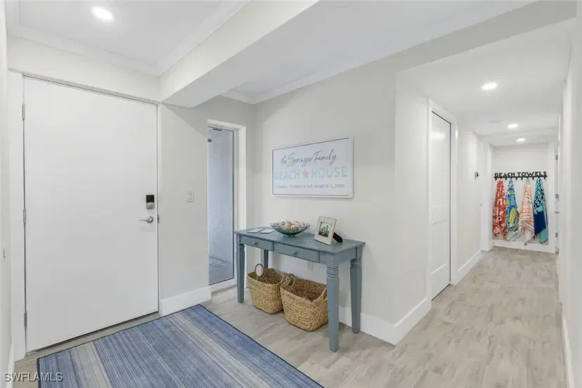 Picture of 200 Periwinkle Way 114, Sanibel FL 33957