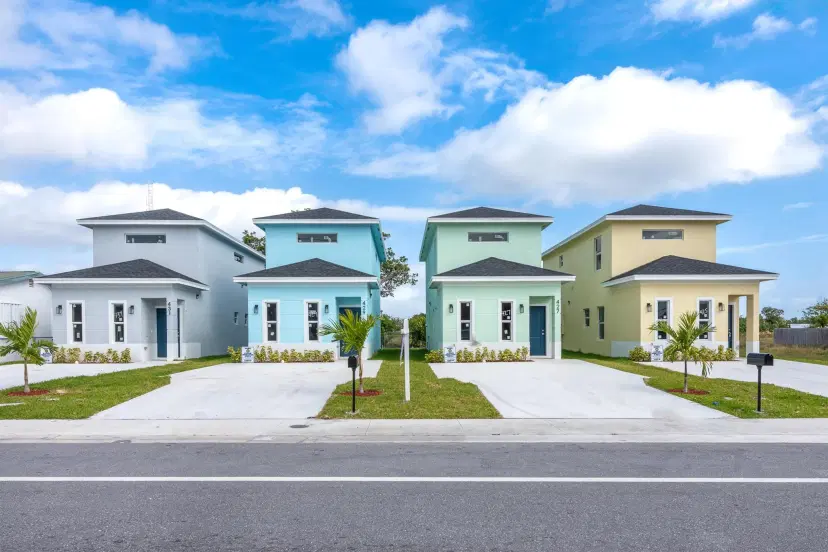 Picture of 427 NW 13Th Avenue, Boynton Beach FL 33435