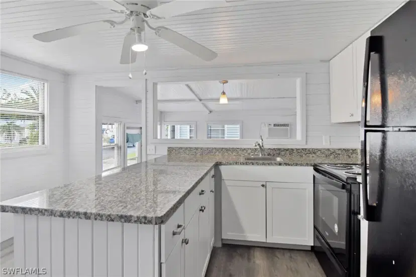 Picture of 11 Fountain View Blvd, North Fort Myers FL 33903